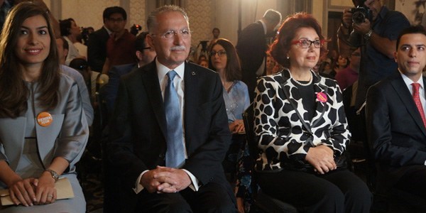 İhsanoğlu seçim bildirgesini açıkladı