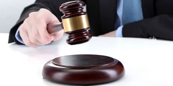 Trafik kazasında ayakları felç olan kuryeye rekor tazminat