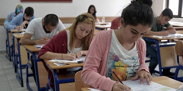 �SYM: Soru �retmekte zorlan�yoruz