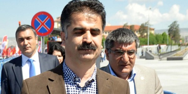 CHP'li Aygün'ün maaşı ve aracına haciz kararı