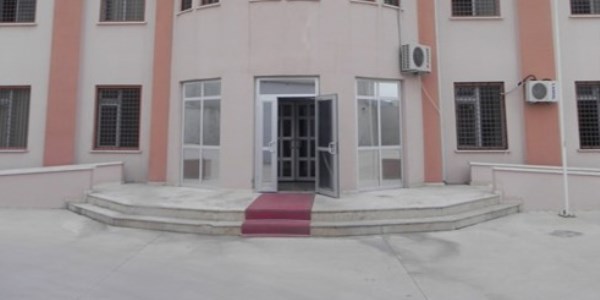 Mahkum, infaz koruma memurunu yaraladı