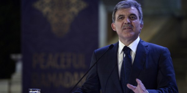 Gül: Müslümanlar olarak olup bitenlerden utanıyoruz