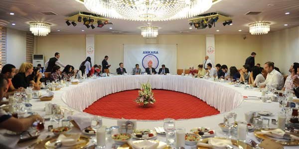 Okul müdürlerinin % 70'i görevine devam edecek