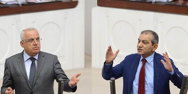 Genel Kurul'da 'bakma' tartışması