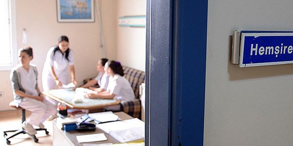 4/B'li sağlık personeli için yer değiştirme ilanı