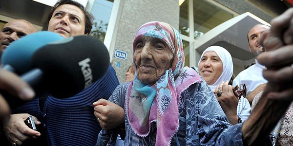 'Kefen paras�'n� Erdo�an'a ba���lad�