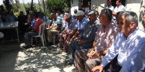 �ehit iki askerin baba evlerine ate� d��t�