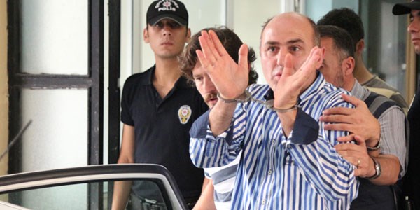 Y�lmazer'in sa�l�k kontrol�nde gerginlik