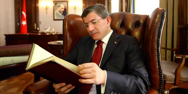 Erdoğan, Davutoğlu'nu Başbakan olarak görmek istiyor
