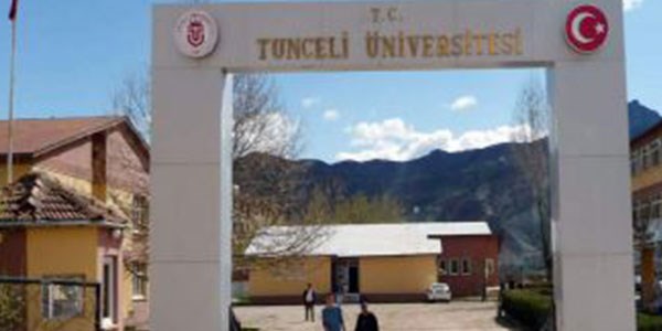 �niversiteyi kar��t�ran 'sap�k' ili�ki iddias�