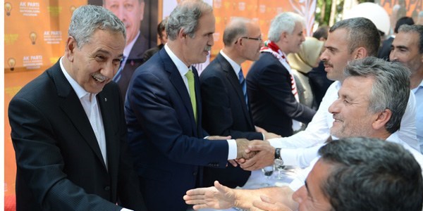 Arınç'tan gençlik dizilerine bombardıman