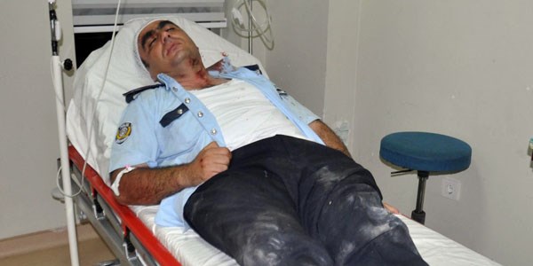 Polisleri hastanelik ettiler