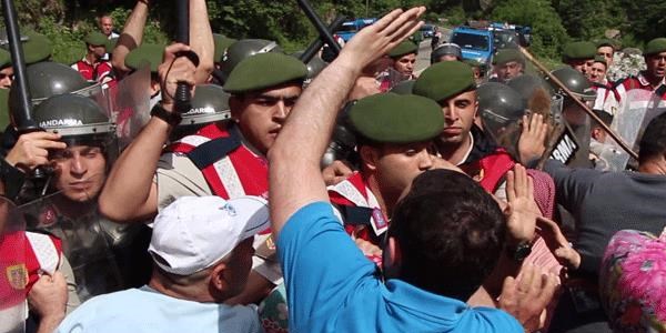 HES şantiyesini yaktılar