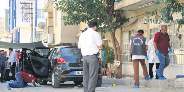 Özel güvenlik görevlisi dehşet saçtı: 1 polis yaralı