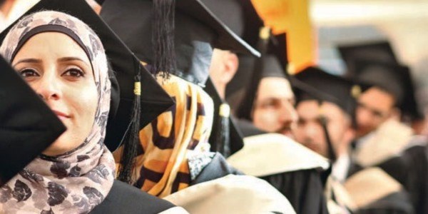 Filistinli gençlere ücretsiz eğitim