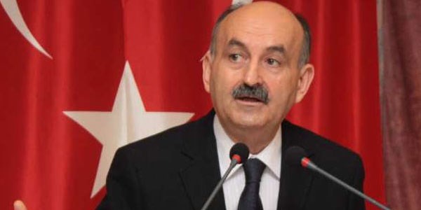 Müezzinoğlu, obeziteye karşı yürüyüyor