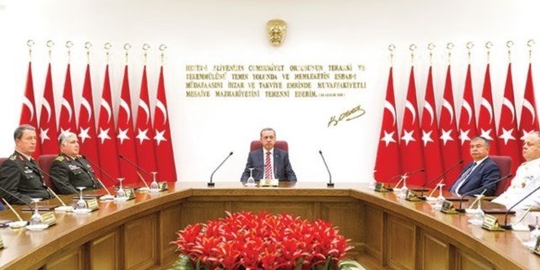 Bayrağın indiği birlik kapanıyor
