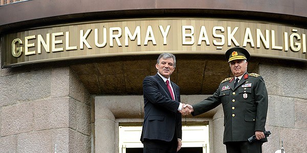 Cumhurbaşkanı Gül'den Özel'e veda ziyareti
