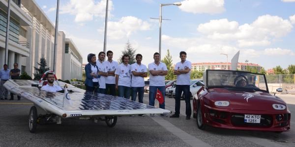 Üniversite öğrencileri elektrikli otomobil üretti