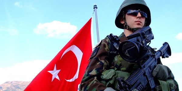 Askere bozuk et yedirmişler!