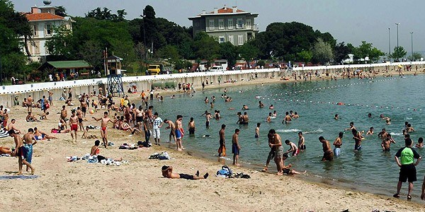 'Kadıköy'de denize girmeyin' uyarısı