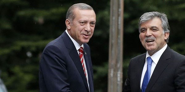 Abdullah Gül, eski Ak Parti'yi temsil ediyor