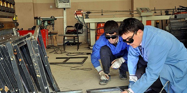 İşte mesleki ve teknik eğitim yapan programlar