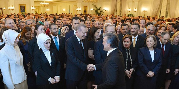 Gül, Erdoğan'ı tehdit edenleri de, davet etti