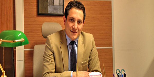 Yüzü 15 dakikada genç hale getiren yeni trend