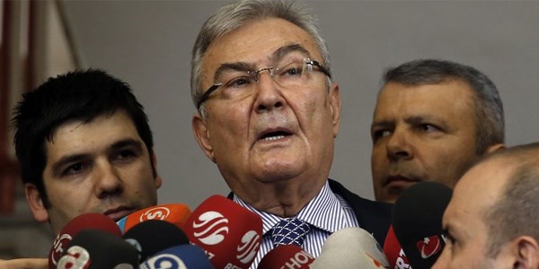 Baykal CHP kurultayında yeni yönetim istedi