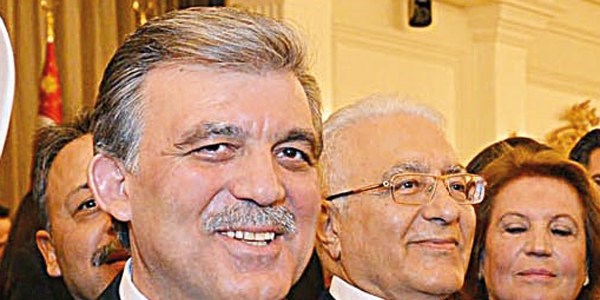 AK Parti'ye dönmek için şahsen başvuracak