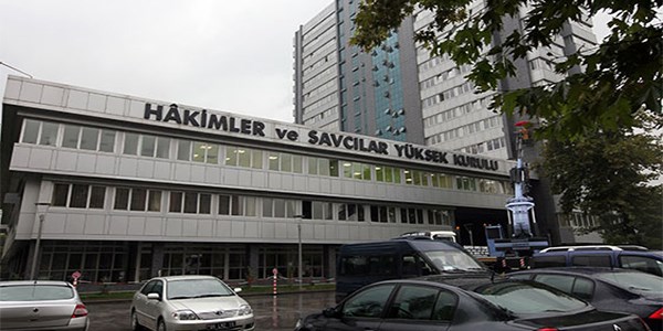 Kavganın yeni adresi HSYK