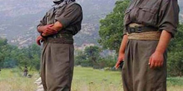 2 PKK'l� teslim oldu