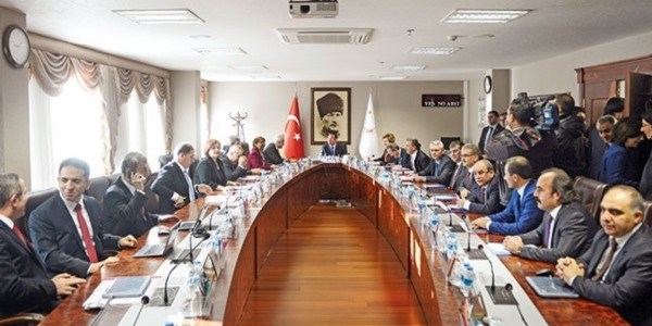Paralel yapı oyları bölerek HSYK'ya üye yerleştirecek
