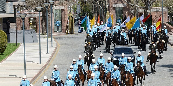 Erdoğan'ı Köşk'te atlı birlik karşılayacak
