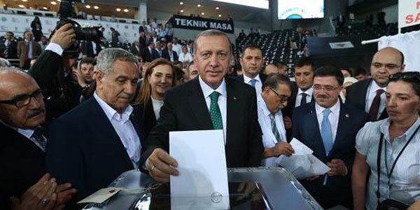 Erdoğan 7,5 saattir salonda