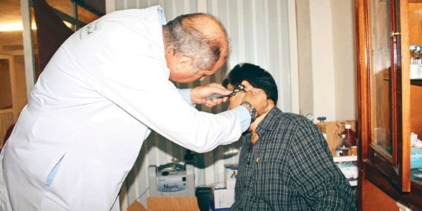 Suriyeli doktorlar kampta çalışacak