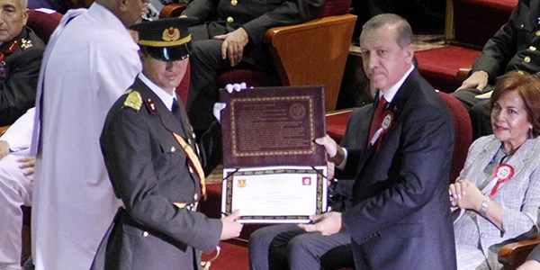 Erdo�an GATA'daki mezuniyet t�renine kat�ld�