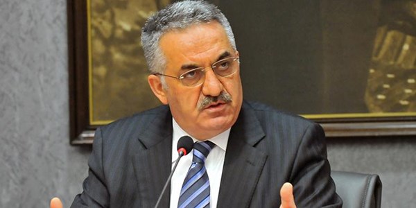 Hayati Yaz�c� g�revini Nurettin Canikli'ye devretti