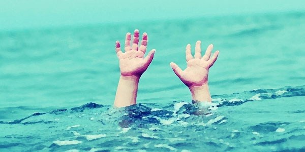 Arkeolog denizde bo�uldu