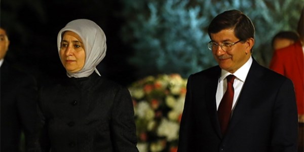 Davutoğlu: Öğrencimsen hocam diyeceksin