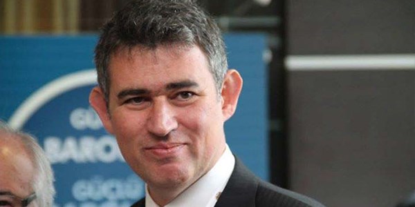 Ankara'da Feyzio�lu krizi!