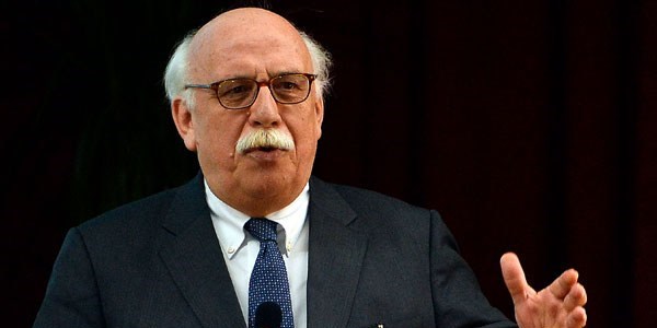 Doğu'daki öğretmen için teşvik düşünüyoruz