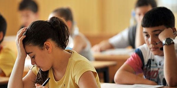 'TEOG'zede veliye tavsiye: Alo 147'yi arayın