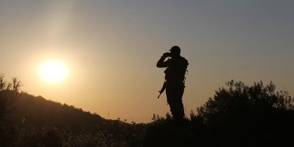 Askeri Mahkeme: Sorunlu askere boş silah verin