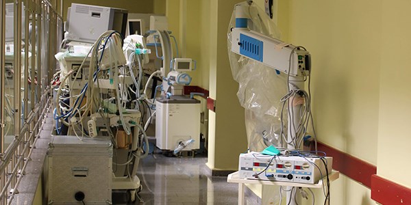 Kilis Devlet Hastanesi'ne mobil ameliyathane gönderildi