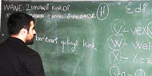 E�itim K�rt�e, yabanc� dil T�rk�e