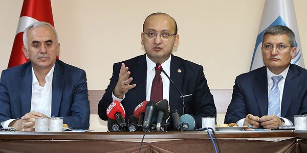 Akdoğan: 62. hükümet seçim hükümeti değildir