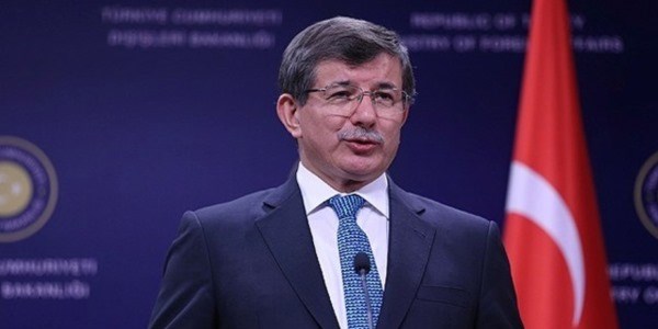 Davuto�lu: D�nemin Ba�bakan'� ifadesini kimse kullanamaz