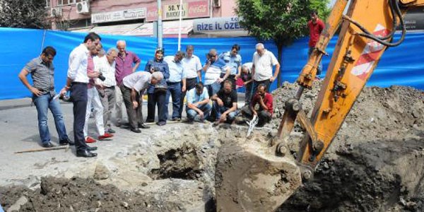 Kent merkezinde define ar�yor